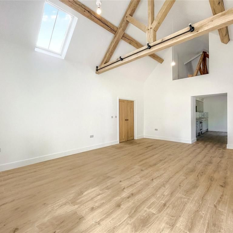 3 bedroom barn conversion to rent - Photo 1