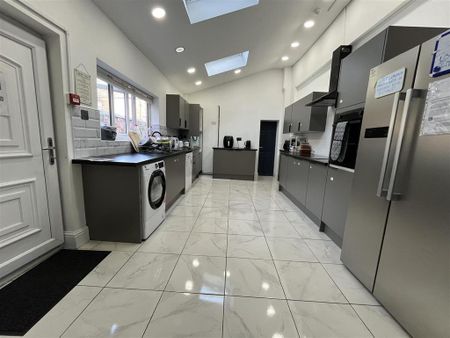 6 bedroom house share to rent - Photo 2