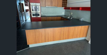 Updated Two-Bedroom Home in Prime North Melbourne Location - Photo 4