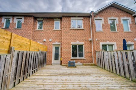 For Lease - 56 North Lake Road Unit# 22, Richmond Hill, Ontario - Photo 2