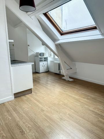 Appartement à louer - REIMS - CENTRE - Photo 3