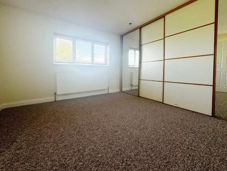 Waterson Road, Chadwell St Mary, RM16 - Photo 4