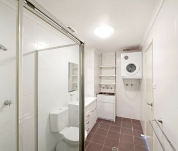 Leafy Living in Braddon - Photo 6