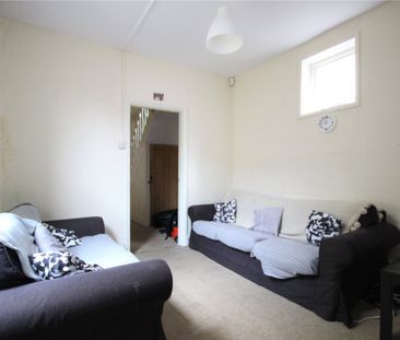 Cricklade Road, - Photo 3