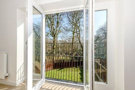 4 bedroom terraced house to rent - Photo 3