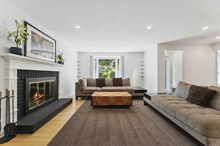 22 Welkin Crescent. Charming 4-Bedroom Home for Rent - Photo 3