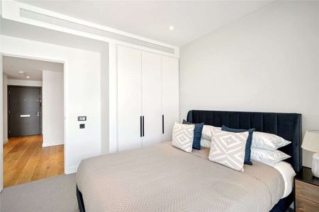 A brand new one bedroom apartment located in iconic Battersea Power Station. - Photo 4