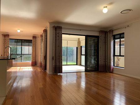 36 Elimatta Avenue, Jordan Springs, NSW - Photo 5