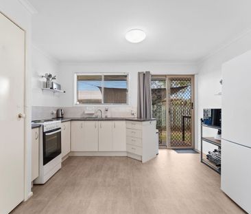 Single Level Turnkey Townhouse in Desirable Location - Photo 6