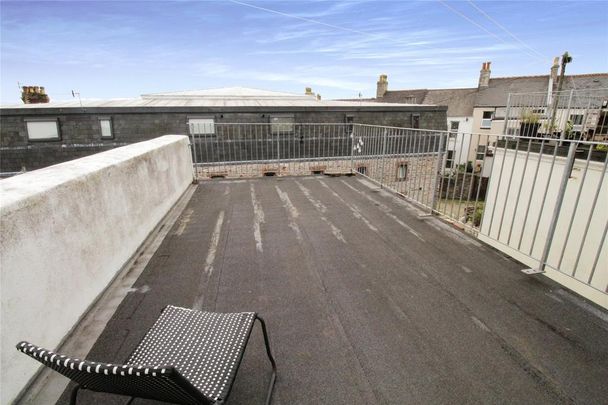 6 bedroom terraced house to rent - Photo 1
