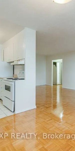 10 Huntley Street #1102 - Photo 1