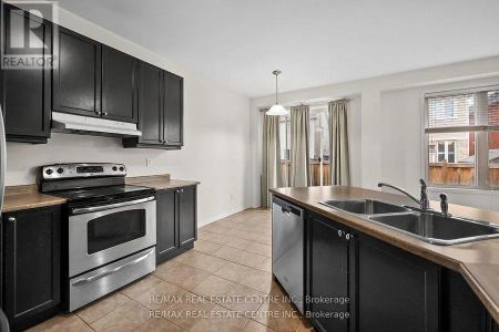 1079 SAVOLINE BOULEVARD - Photo 2