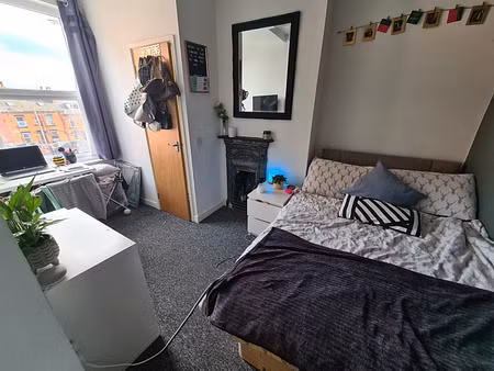 3 Bed - 21 Pennington Street, Woodhouse, Leeds - LS6 2JP - Student - Photo 5