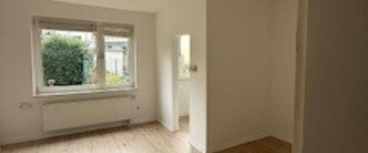 Frisch renovierte 1-Zimmer-Wohnung – Top Lage an der RÜ! - Foto 1