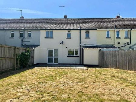 Elmlea Avenue, Fremington, Barnstaple, EX31 - Photo 5