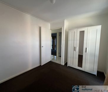 WELL PRESENTED HOME IN QUIET LOCATION - Photo 5