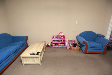 Fantastic 4 bedroom home - Photo 3