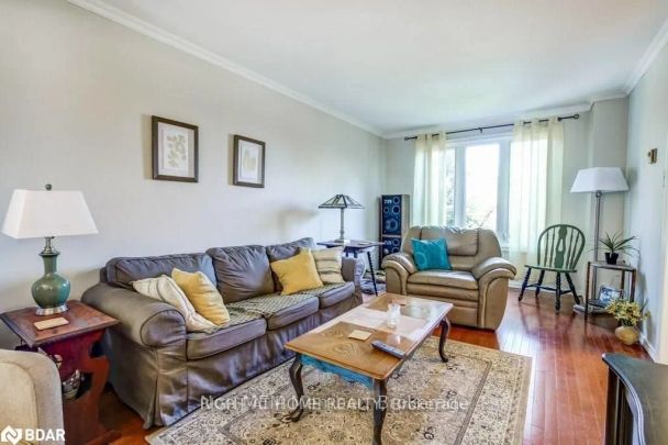 369 HICKLING Trail #Upper - Photo 1