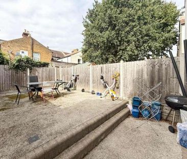 Gordon Road, Southend On Sea, SS1 - Photo 1