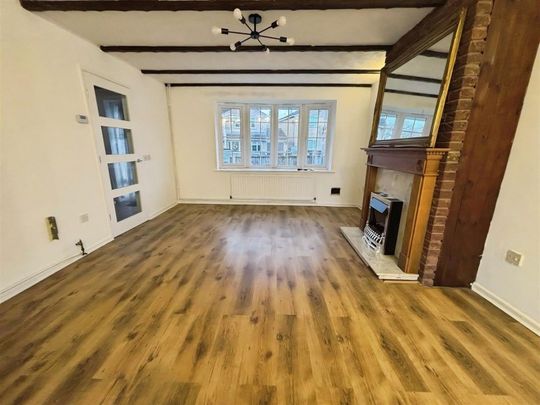 3 BED Detached house To rent - Photo 1