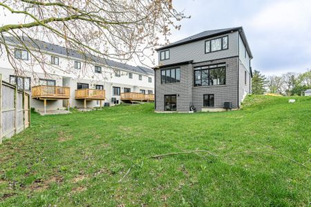 For Lease - 3328 Oriole Drive, London South, Ontario - Photo 3