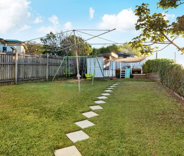 21 Bush Street, Windsor, QLD 4030 - Photo 6