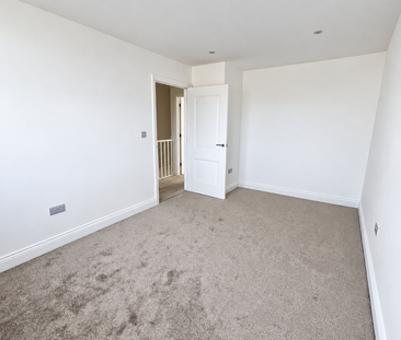2 bedroom semi-detached house to rent - Photo 3