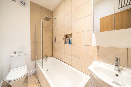 Kingscourt Road, SW16, London - Photo 5