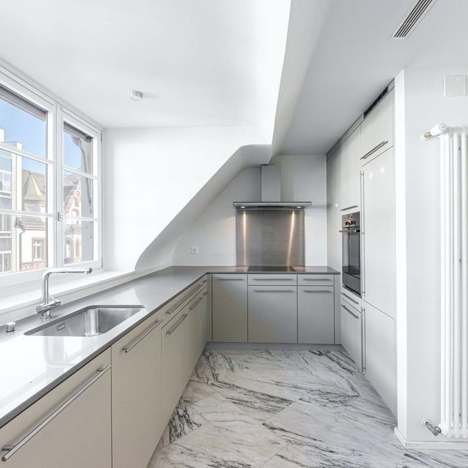 3.5 Zimmer, 146 m², 4. Stock - Photo 1