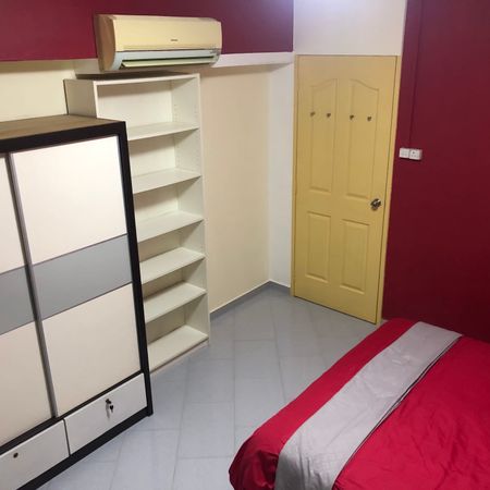 3 Bedroom HDB_FOUR_ROOM at Hougang - Photo 4