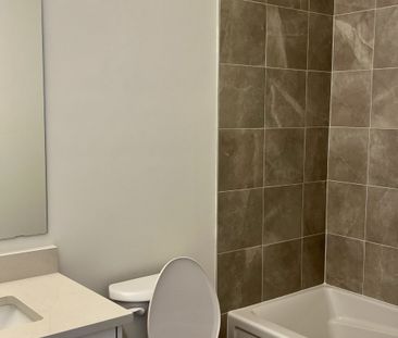 For Lease - 3322 Azam Way, Oakville, Ontario - Photo 1