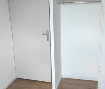 FORBACH F2 BIS AVEC BALCON ENTIEREMENT RENOVE - Photo 2