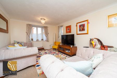 3 bedroom end of terrace house to rent - Photo 2