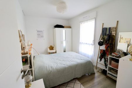 Appartement T3 à louer La Roche Sur Yon - 64 m² - Photo 4