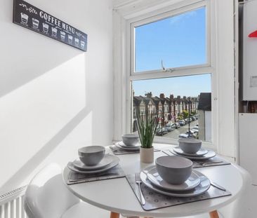 Room in a Shared Flat, Mitcham Road, SW17 - Photo 2