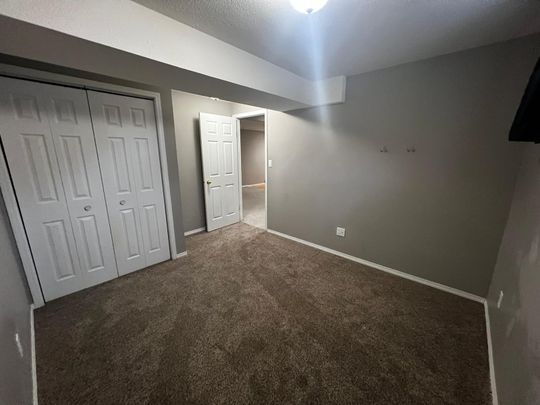 1 Bedroom Basement Suite in Westpark! Gas Fireplace! - Photo 1