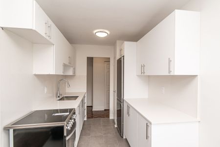 55 Eccleston Drive - Photo 5