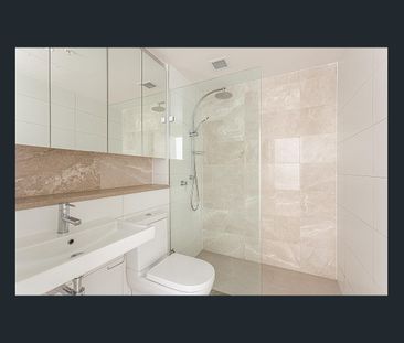 Elegant one bedroom apartment in 'Skyline' building - Photo 4