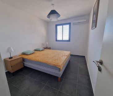 Location Appartement 2 pièces 43m² ST DENIS 97400 - Photo 4