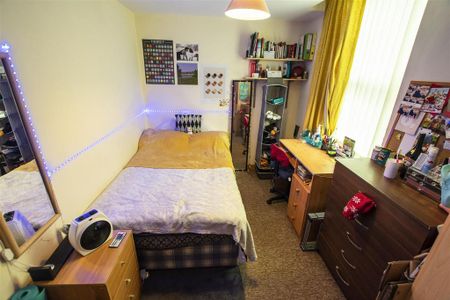 5 bedroom apartment to rent - Photo 3