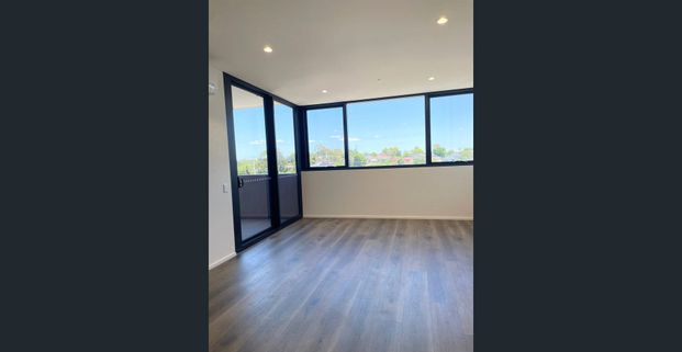 Brand New Apartment 1 Bedroom Plus Study Room For Lease - Photo 1