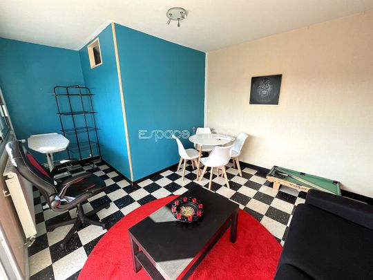 Location Maison 5 pièces 77m² DEVILLE LES ROUEN 76250 - Photo 1