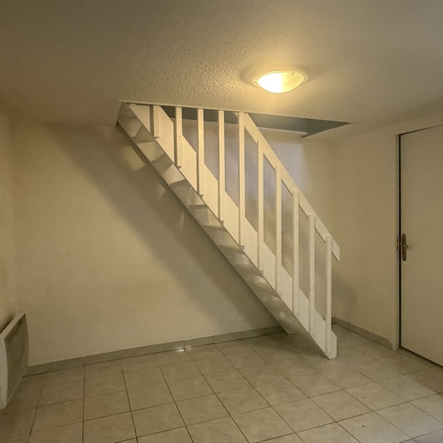 Location Appartement 1 pièce 23m² CHAMBERY 73000 - Photo 1