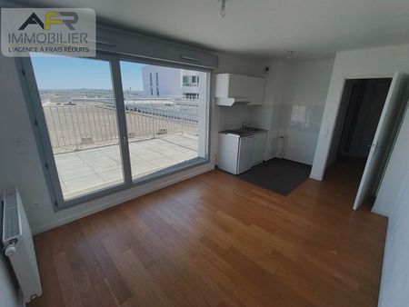 Location Appartement 1 pièce 23m² - Photo 2