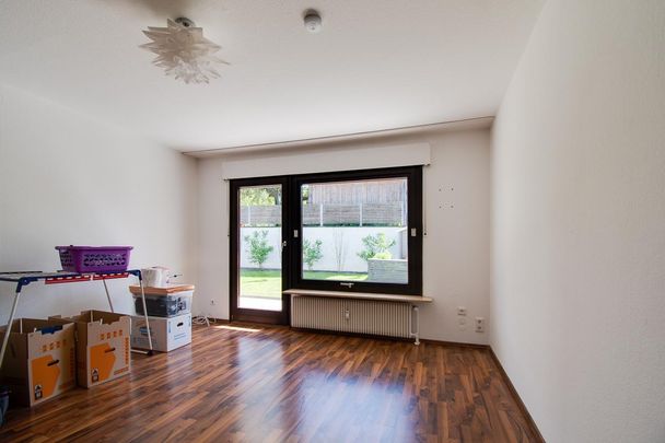 Moderne 3,5-Zimmer-Erdgeschoßwohnung mit großem Garten - Photo 1
