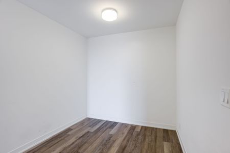 For Lease - 2118 Bloor Street Unit# 511, Toronto, Ontario - Photo 2