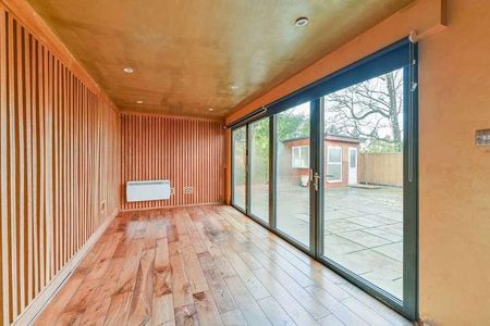 Parklands Way, Worcester, KT4 - Photo 3