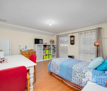 10 Riley Court, Australind, WA 6233 - Photo 3