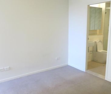 2 BEDROOM LUXURY APARTMENT IN DESIGNER COMPLEX - Photo 2