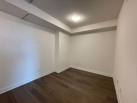 For Lease - 2480 Prince Michael Drive Unit# 515, Oakville, Ontario - Photo 5